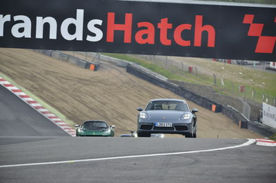 A tour of British racetracks in a Porsche 718 (warning: long post) #blogpost