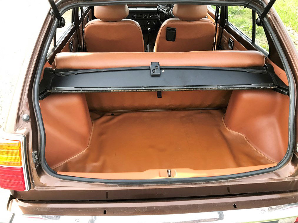 This Honda Civic Is So Uncool It Might Just Be Cool