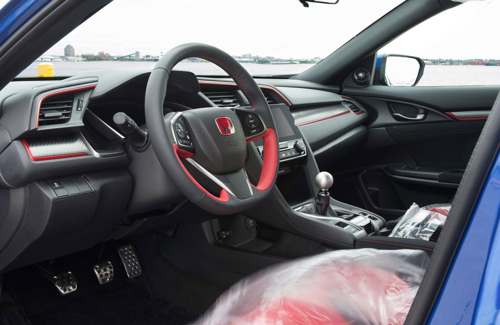 A Heartwarming Civic Type R Charity Auction Has Just Taken A $200,000 Bid