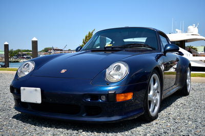 Now i’m not a Porsche fan but they’ve grown on me over time and when I saw this 993 roll in, I was pretty sold. Along with the slightly more professional photographer at the event, I took pictures of it in a few different light situations and i’ll let you judge whether you like them or not. This was also the Porsche that i kept up with most of the way and the guy driving it absolutely nailed every corner. It was a joy to see a 911 driven at its limit by an allegedly former racing driver, and I kept up and overtook the 993 on a straight.