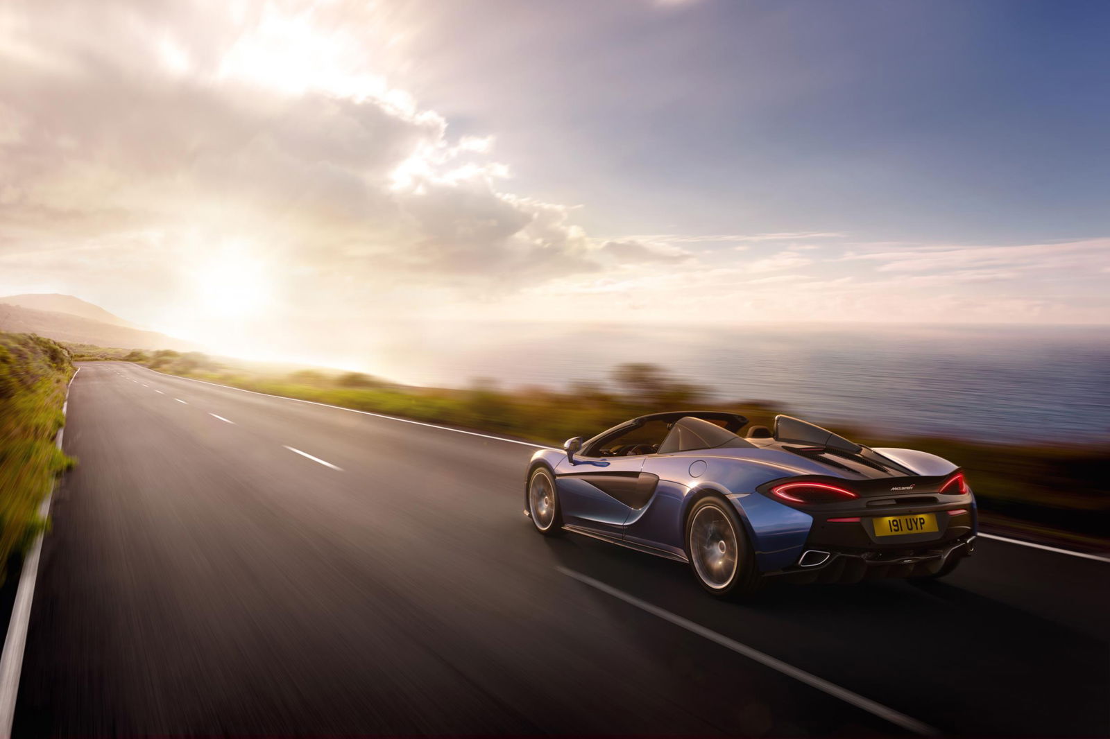 The Audi R8 V10 Plus Spyder Is 602bhp Of Noise And Sky