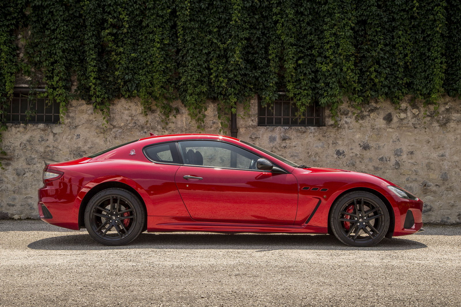 2018 Maserati Gran Turismo Review: The V8 Beauty That's Better For Being Old