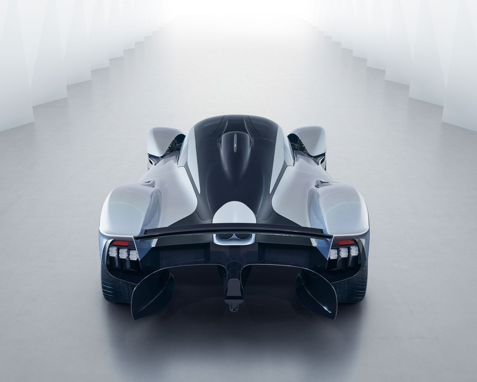 The Aston Martin Valkyrie Sounds Like An Old F1 Car