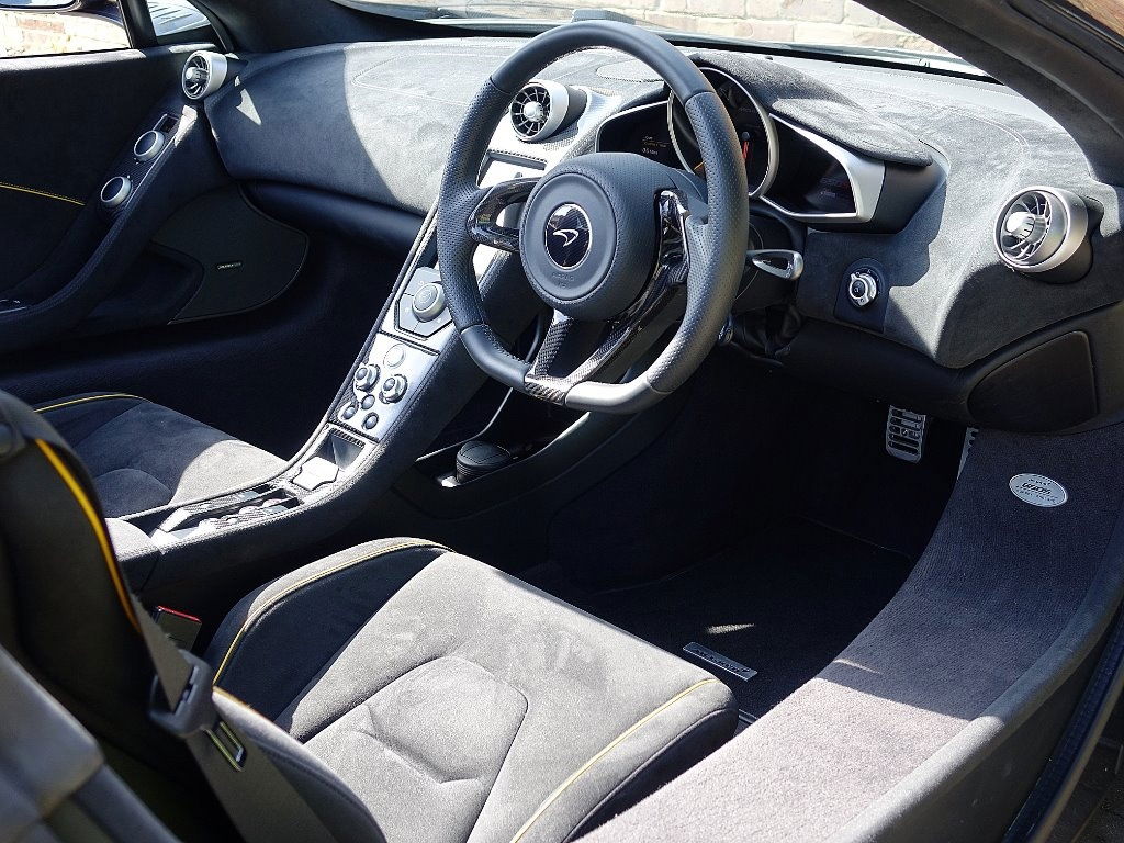 Massive Depreciation Makes This McLaren 650S Spider A Surprising 570S Spider Alternative
