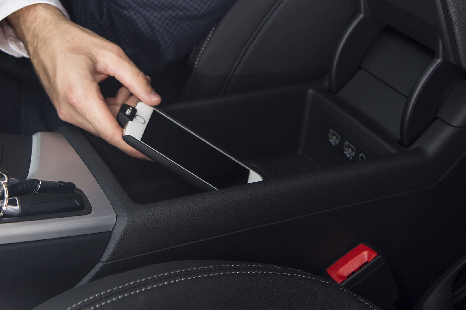 Soon Your iPhone Won't Work While You're Driving