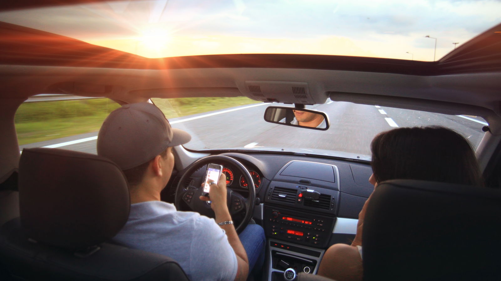 Soon Your iPhone Won't Work While You're Driving