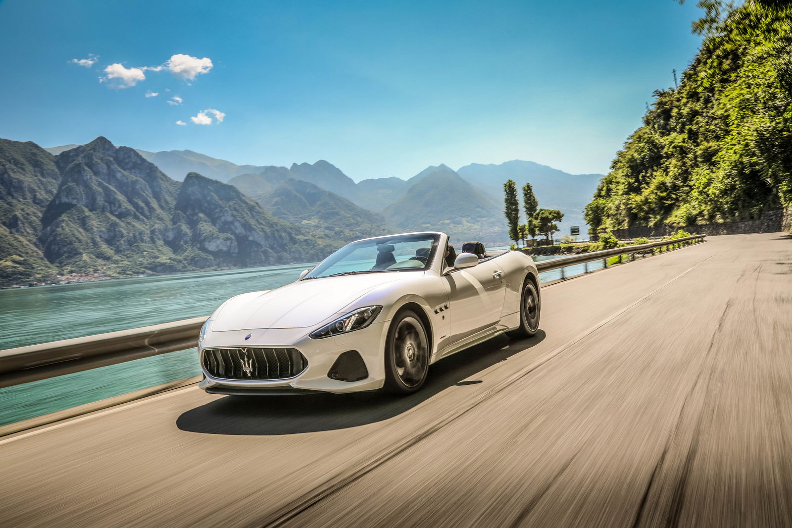 These 30 Car Pics Are Epic Wallpaper Material