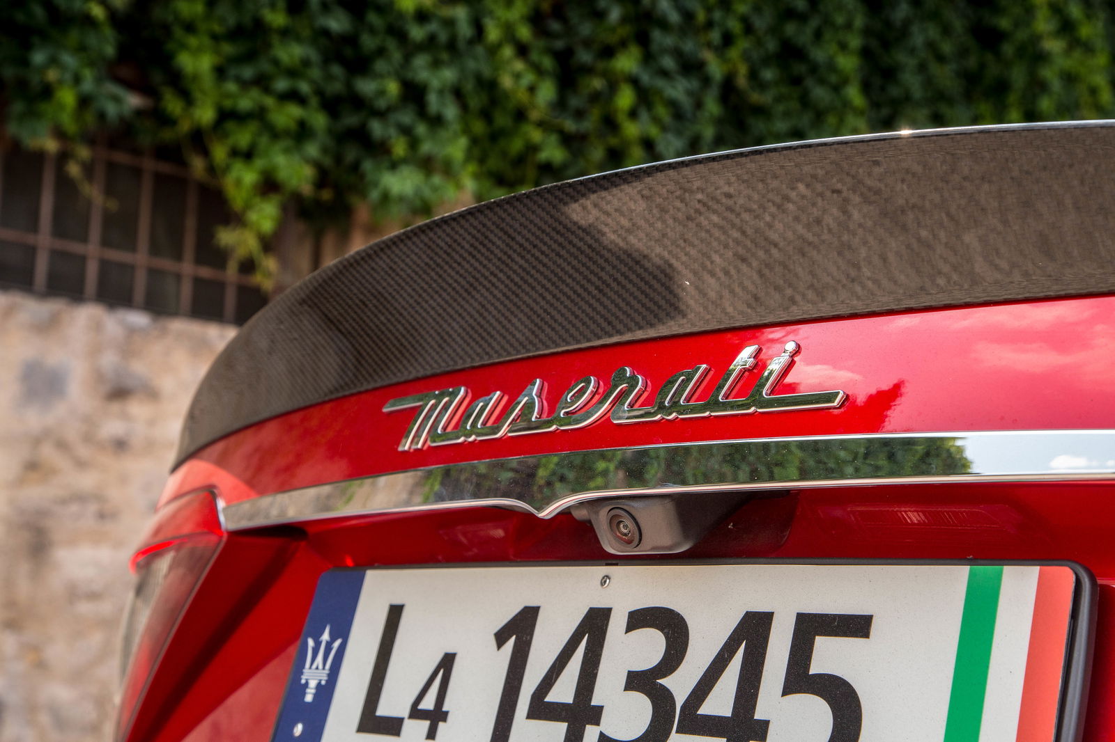 2018 Maserati Gran Turismo Review: The V8 Beauty That's Better For Being Old