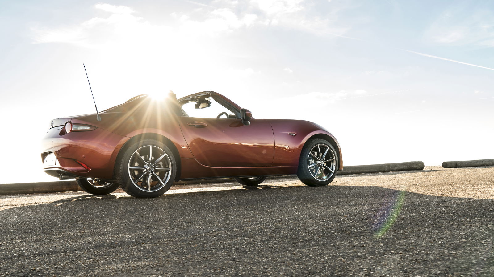 Mazda's MX-5 RF Is Massively Out-Selling The Traditional Soft-Top