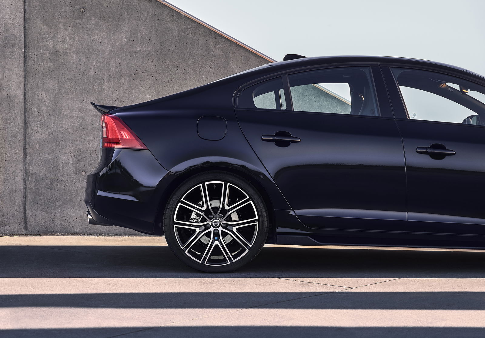 Nurburgring-Developed Downforce Is Here For Volvo's V60 and S60 Polestar