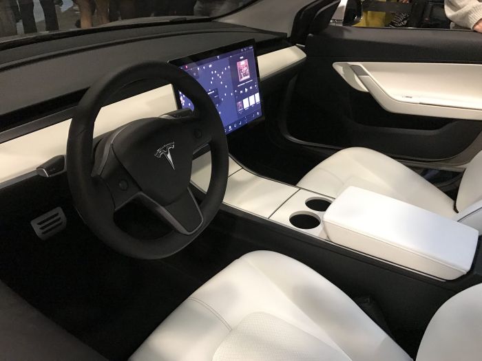 Tesla Issues $1.5 Billion In Junk Bonds To Finance Model 3 Production