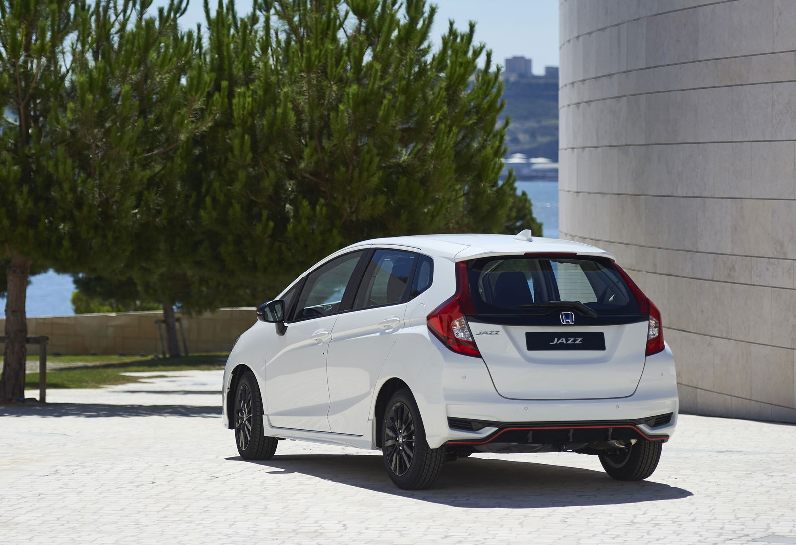 The Honda Jazz Dynamic Is An Adorable New Kinda/Sorta Warm Hatch