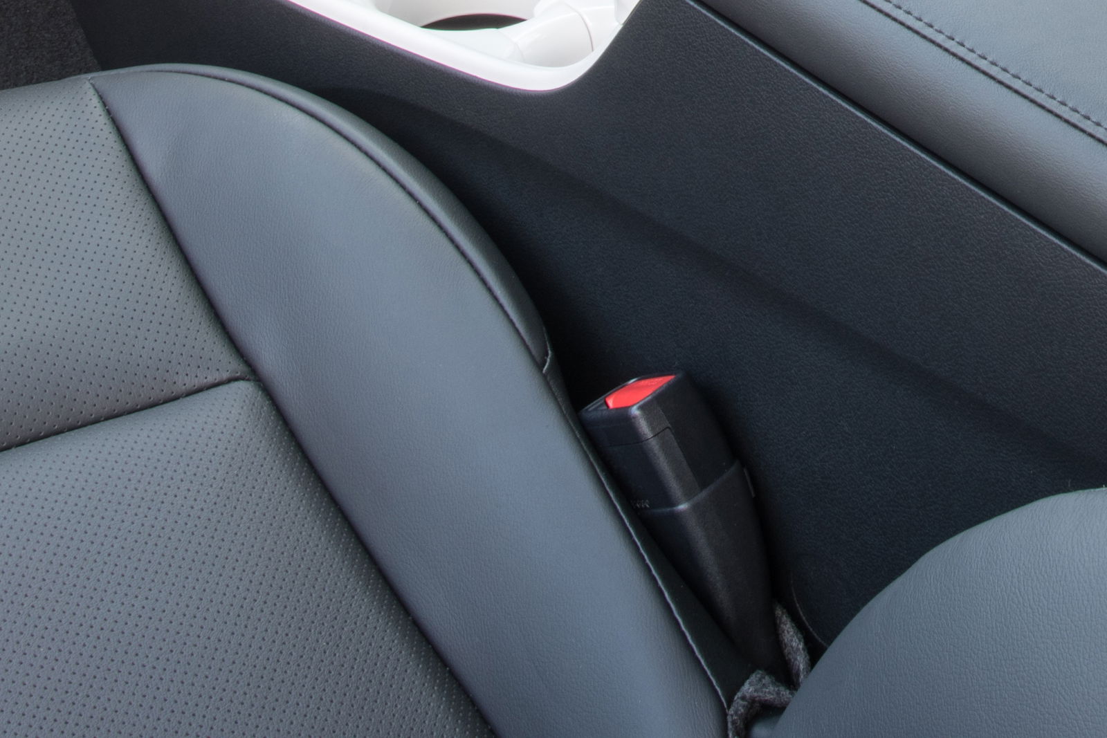 This Is Exactly Why You Shouldn't Rest Your Feet On The Dashboard