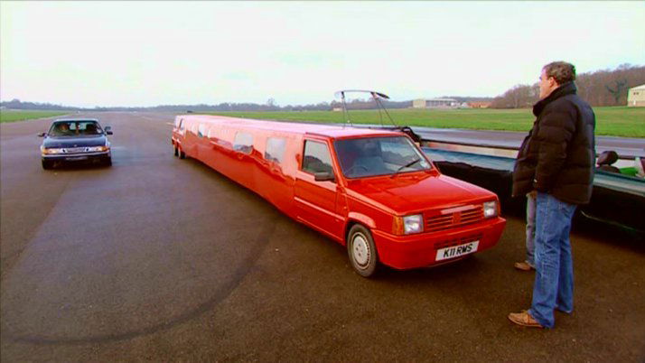 8 Hilarious #GIFs of Limousine Drivers Taking It To The MAX