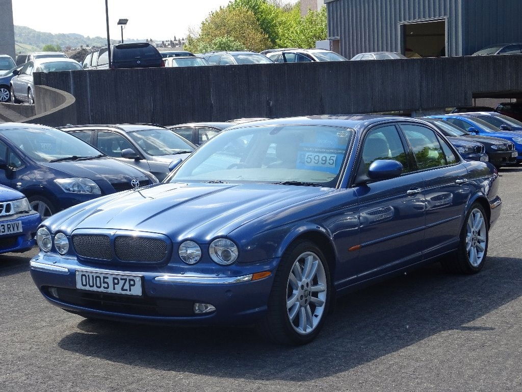 5 Sub-£10k Cars That Do 0-62mph In Under 5 Seconds