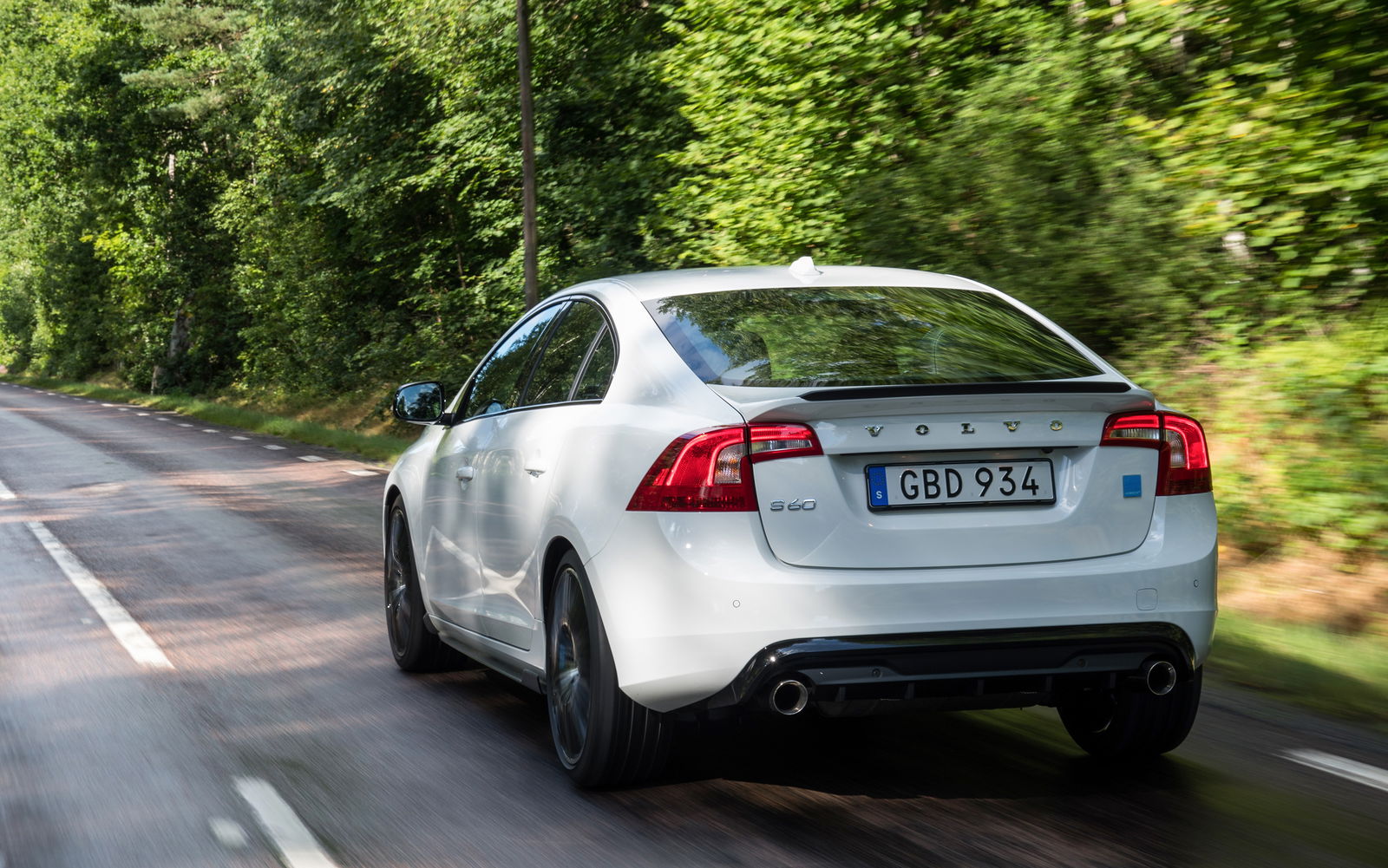 Nurburgring-Developed Downforce Is Here For Volvo's V60 and S60 Polestar