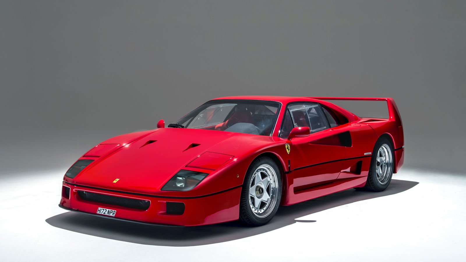 This 2000 Mile Ferrari F40 Is Set To Fetch Nearly £1 Million At Auction