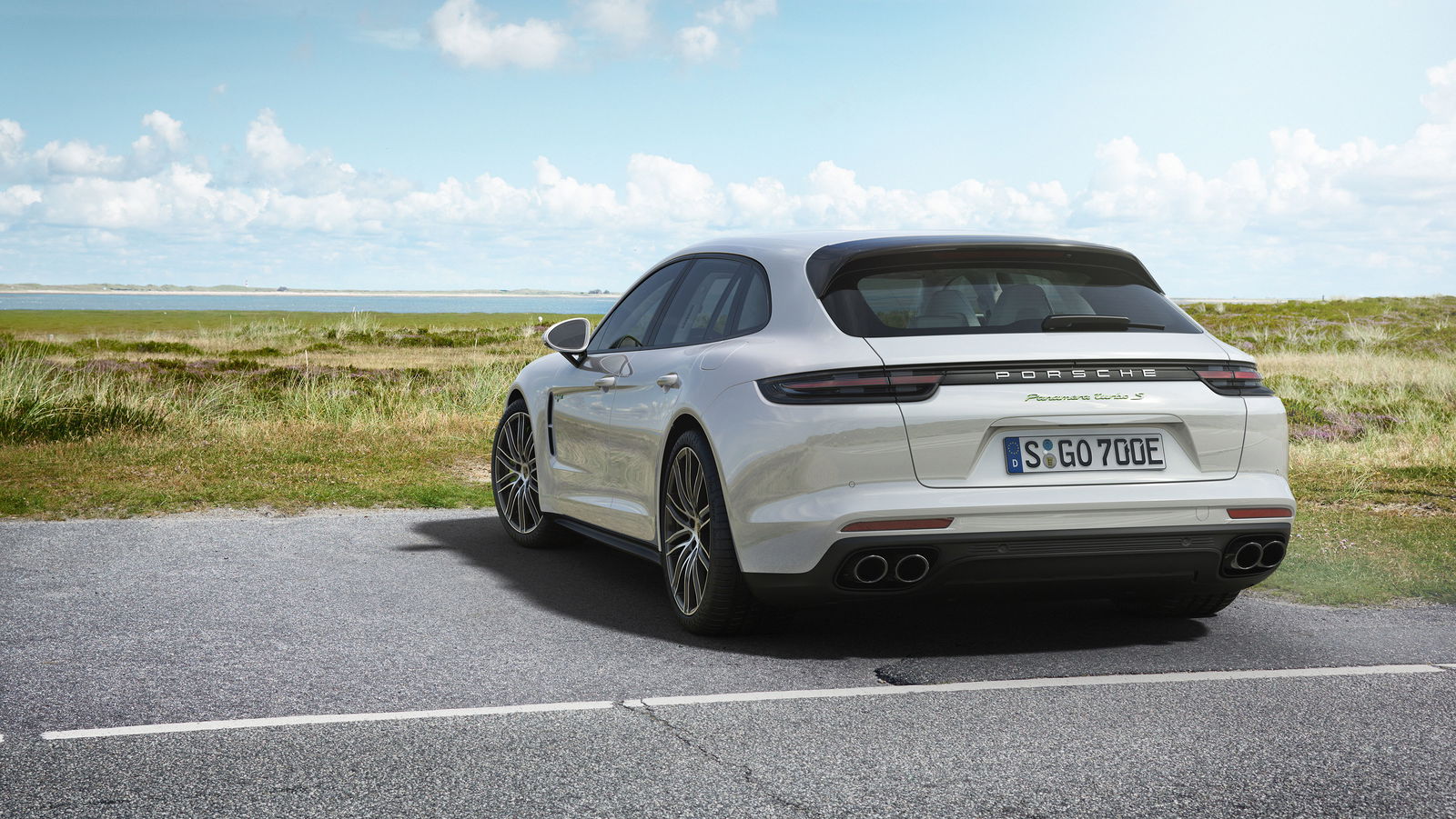 The New Porsche Panamera Turbo S Sport Turismo Redefines The Term 'All-Rounder'