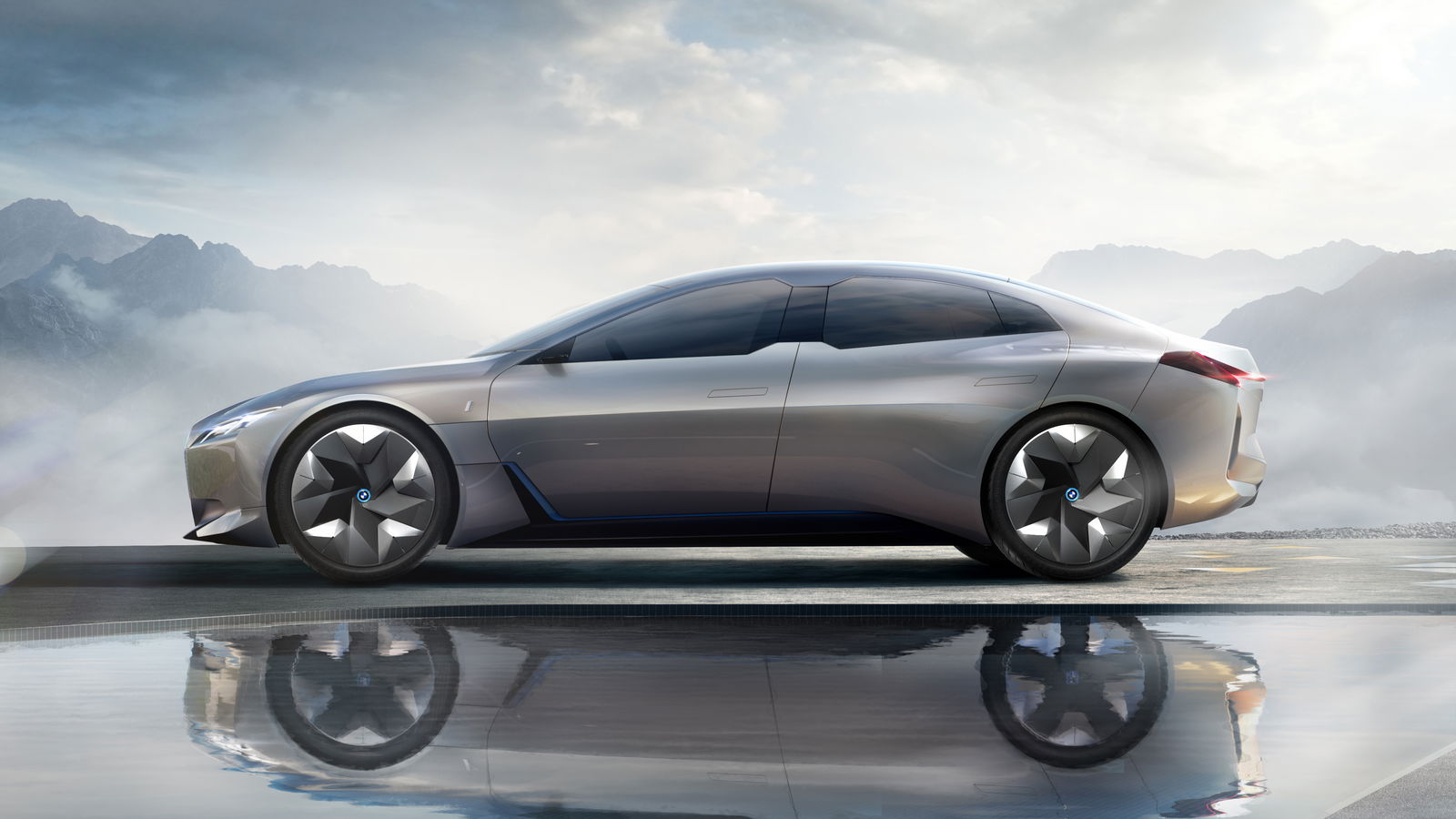 The BMW i Vision Dynamics Is A Futuristic EV That'll Morph Into The i5