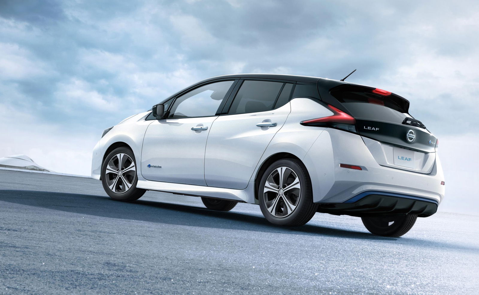 The Tech-Heavy New Nissan Leaf Is The Car To Buy If Two Pedals Are Too Many For You