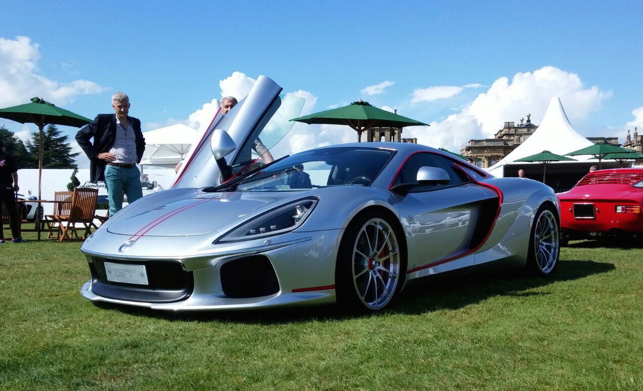 10 Modern Sports Cars Made Insanely Cool With Pop-Up Headlights