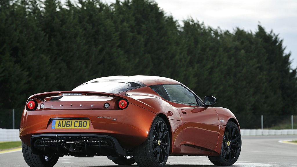 10 cars the Lotus Evora is heavier than