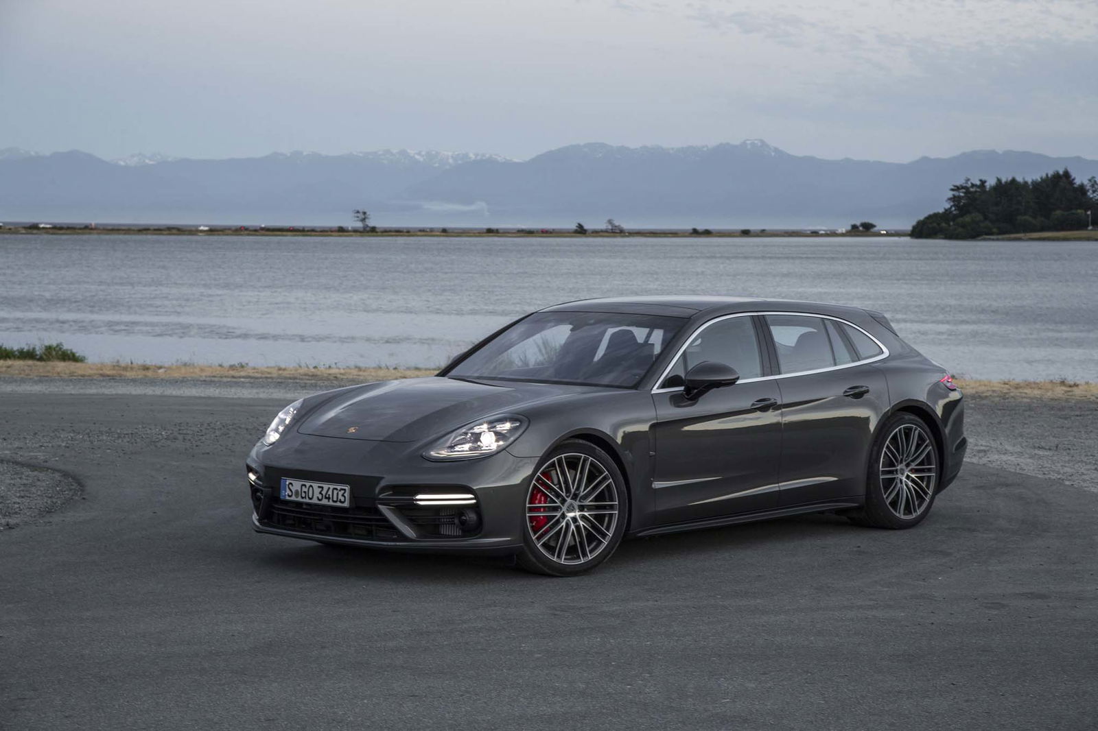 7 Cars that are lighter than a Tesla Model S P100D