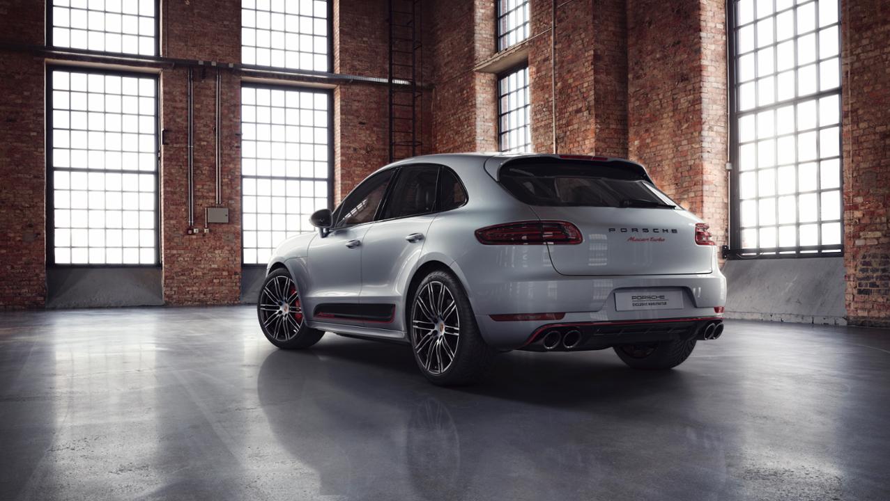 The Porsche 911 Carrera T Is A Lighter, Faster, Manual-Shifting Thrill-Seeker