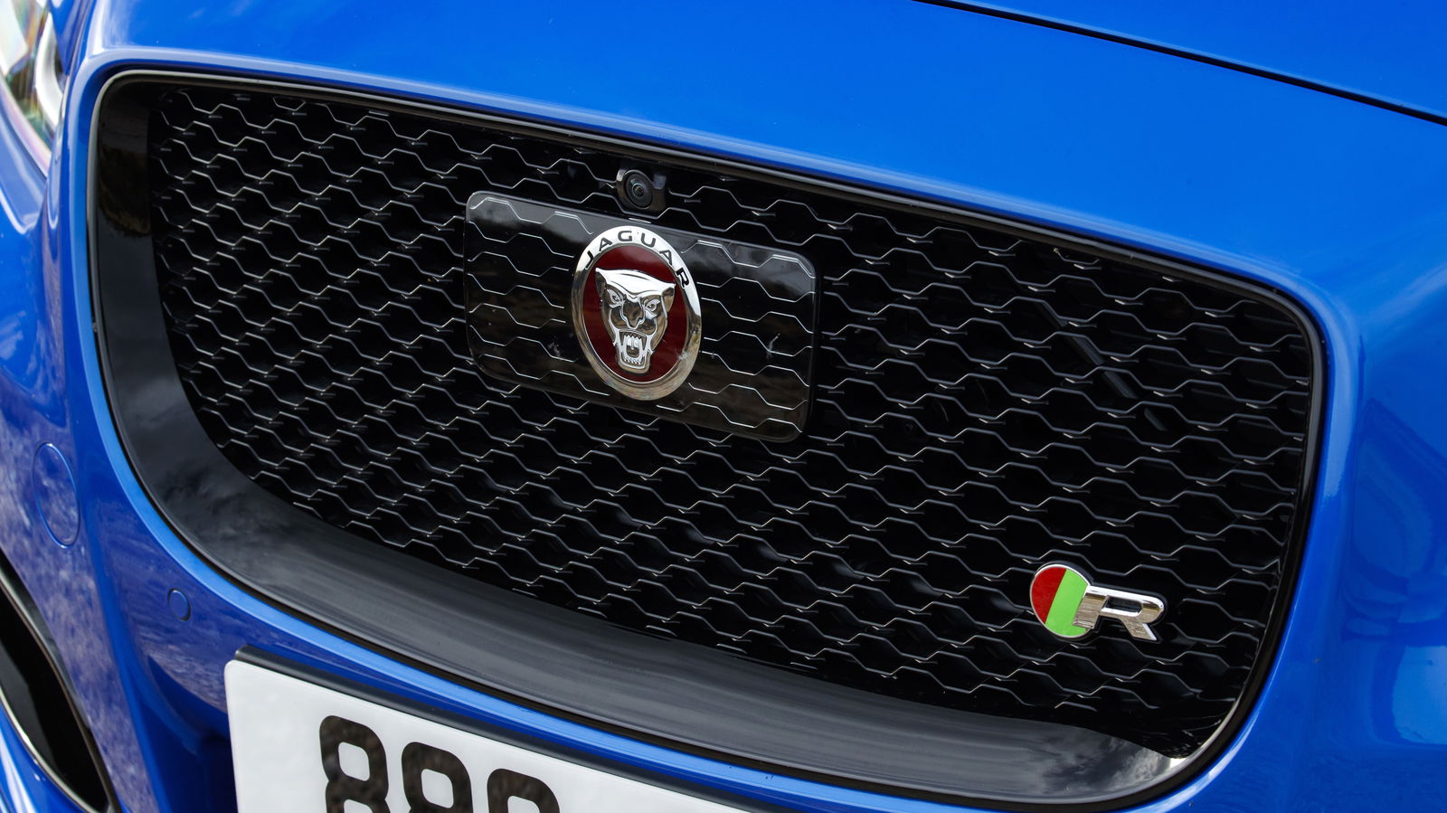 Jaguar XJR 575 Review: Outdated, Silly, And Thoroughly Brilliant