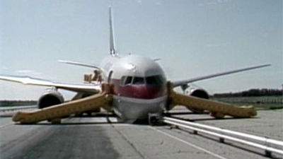 That Time A Boeing 767 Crash Landed On A Race Track