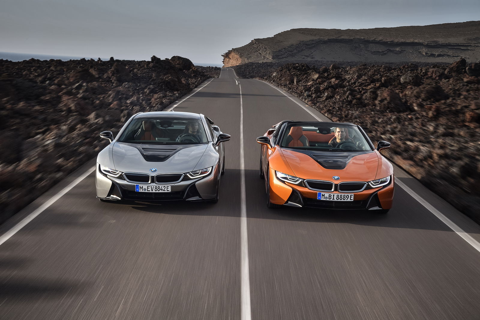 Here Are The New, More Capable BMW i8 Coupe And Roadster