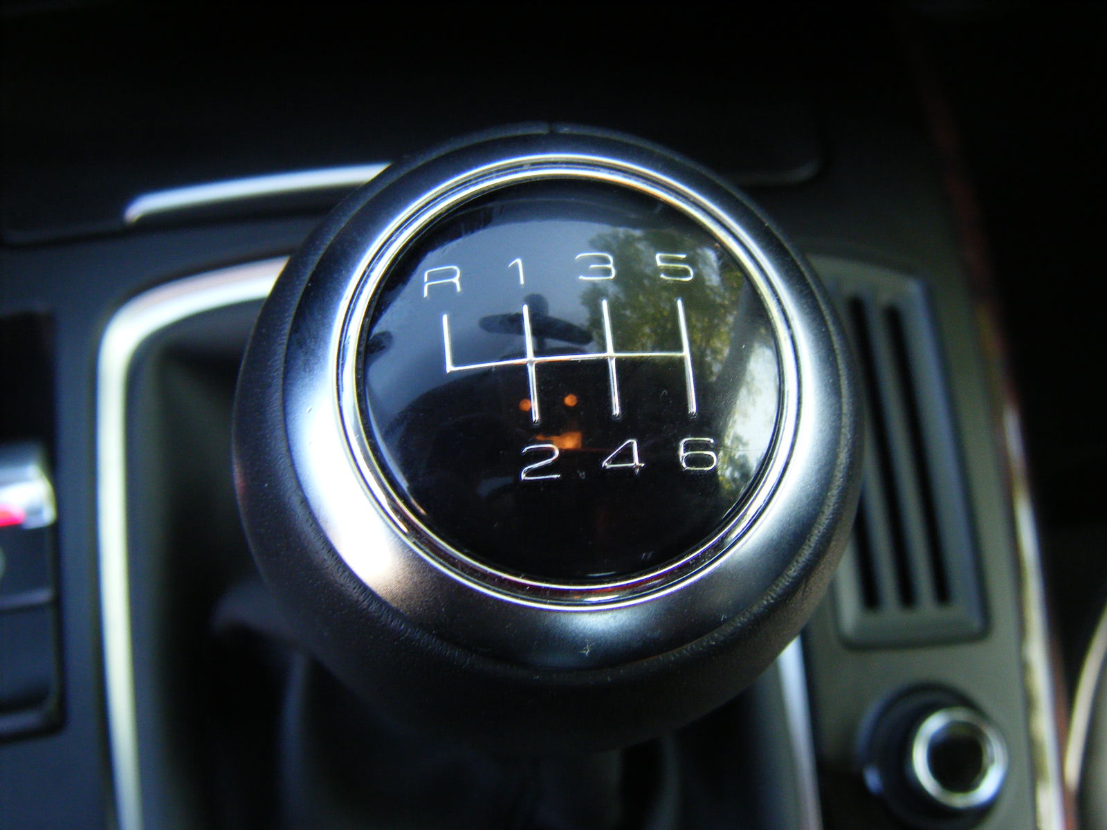 Source: https://www.flickr.com/photos/unofficialaudiblog/4495821461/