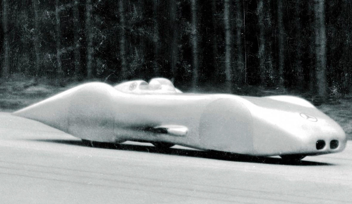 Three of the records Koenigsegg broke have been held by the Mercedes Rekordwagen for nearly 80 years