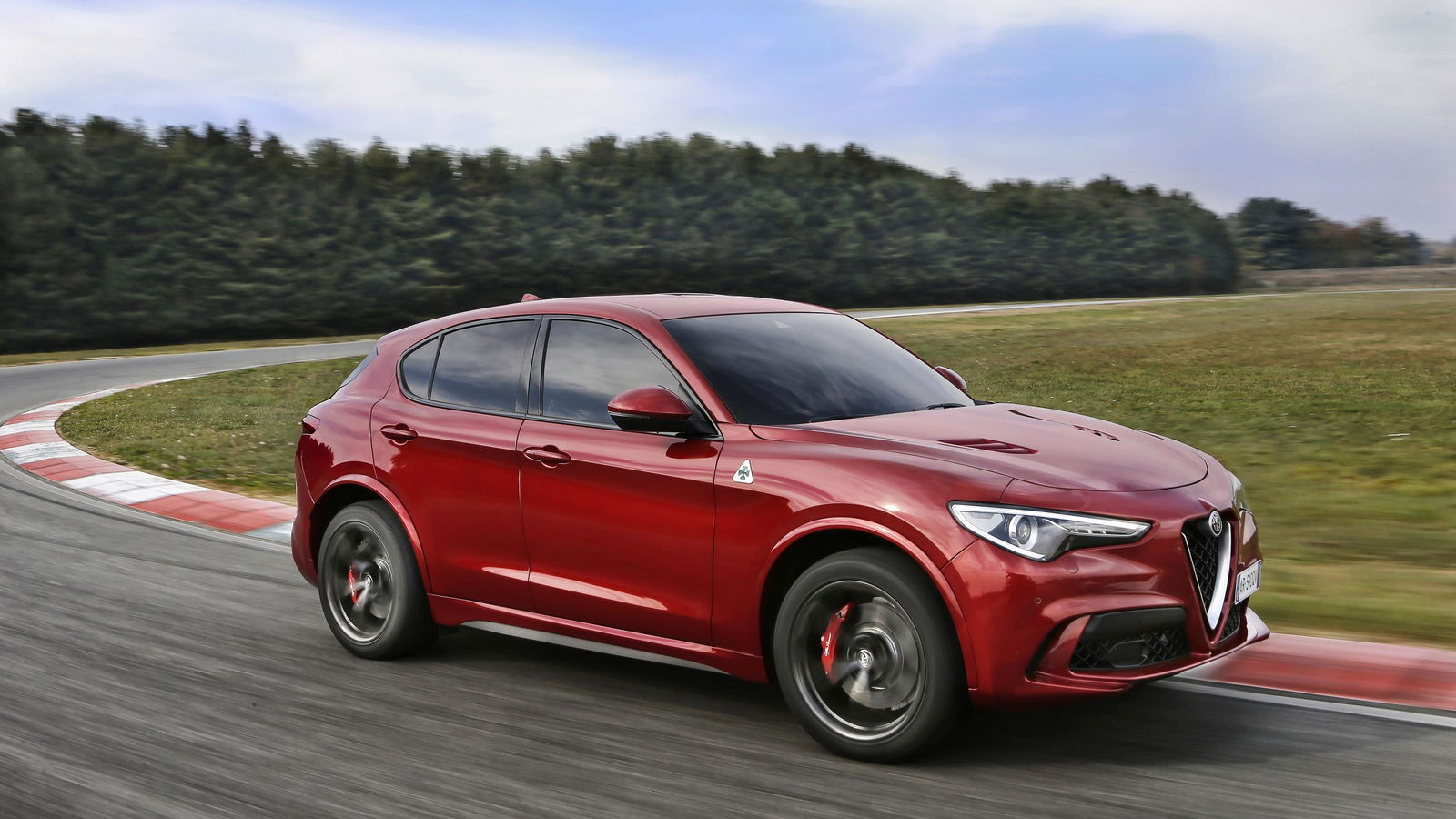 The Alfa Romeo Stelvio Quadrifoglio Is Even Faster Than The Fastest Giulia