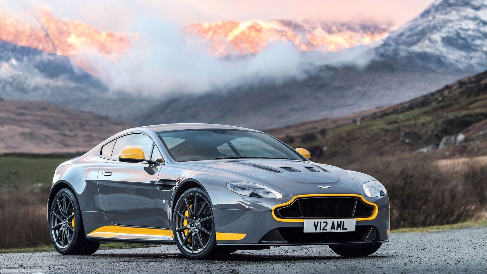 The Aston Martin Vantage Is A Bittersweet Revolution I Can't Love
