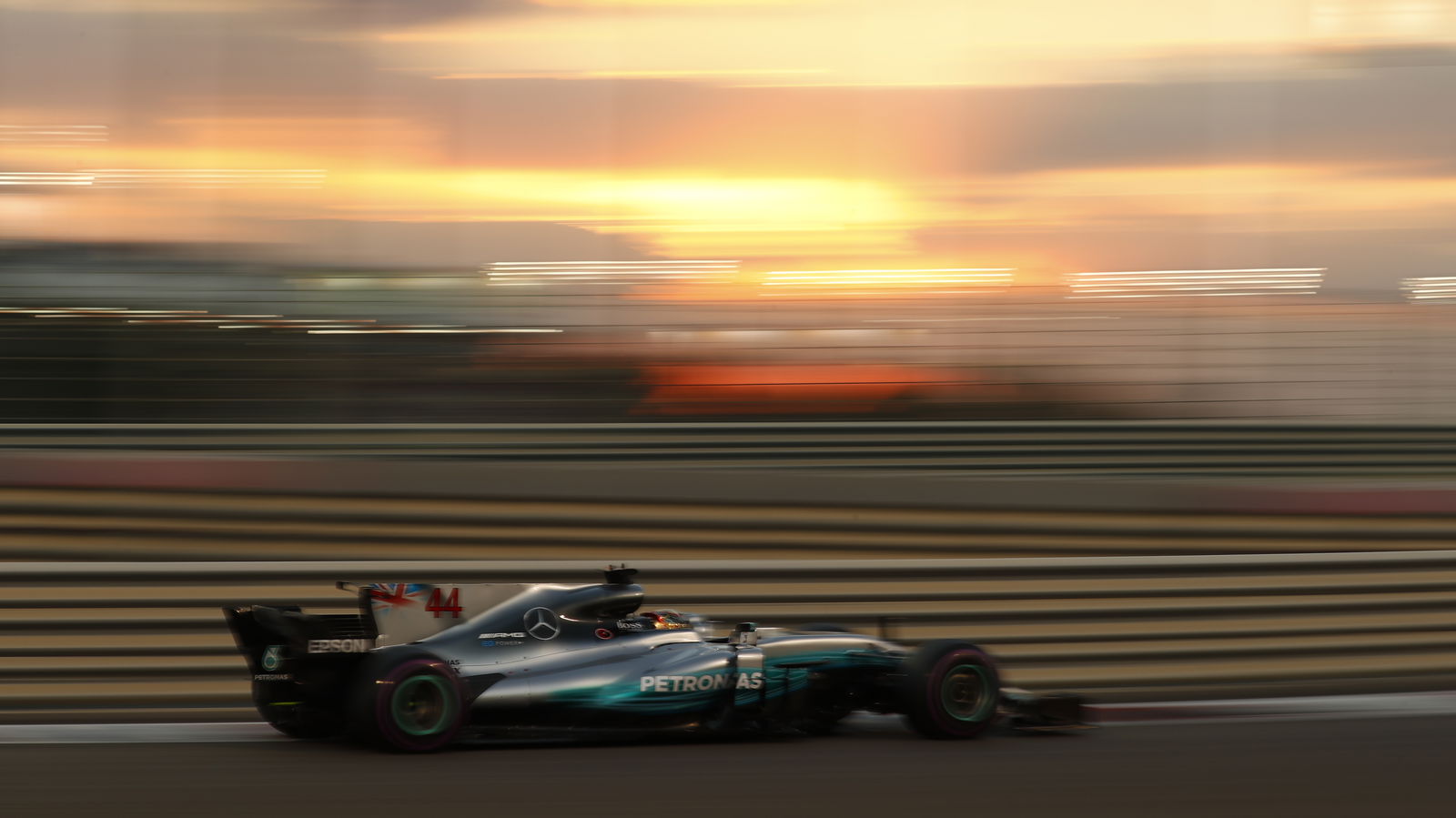 Everything That's Wrong With Yas Marina, According To Lewis Hamilton