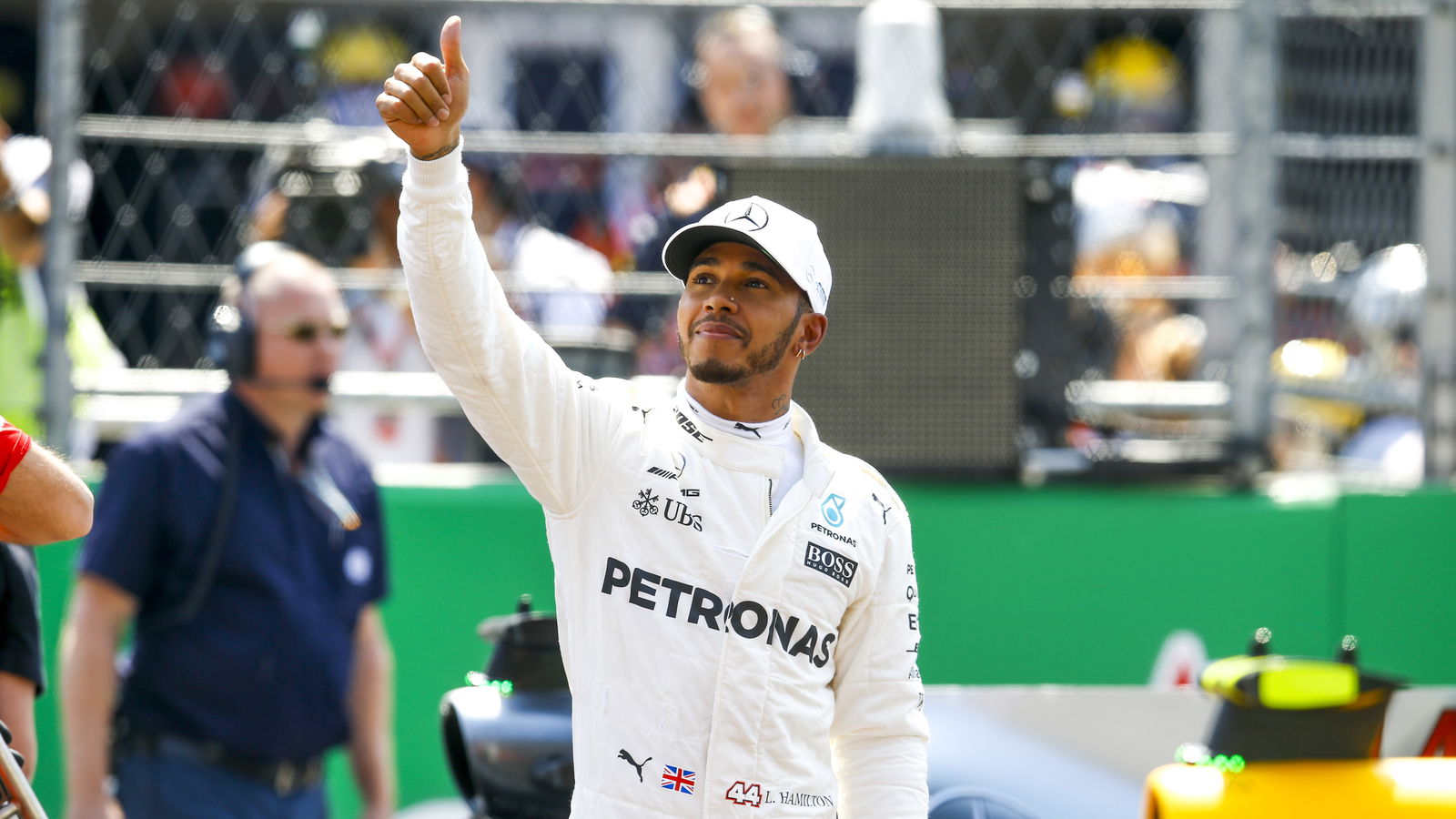 Hamilton Wants F1 Cars To Go Back To Loud V12 Engines With Manual Gearboxes