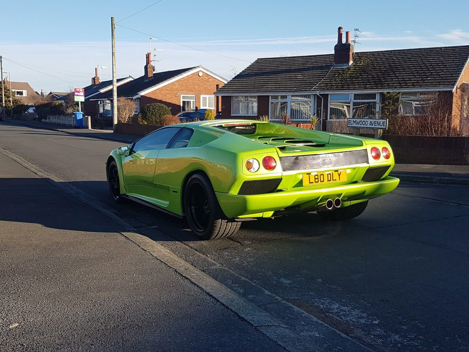 This Lamborghini Diablo Replica Looks Surprisingly Convincing
