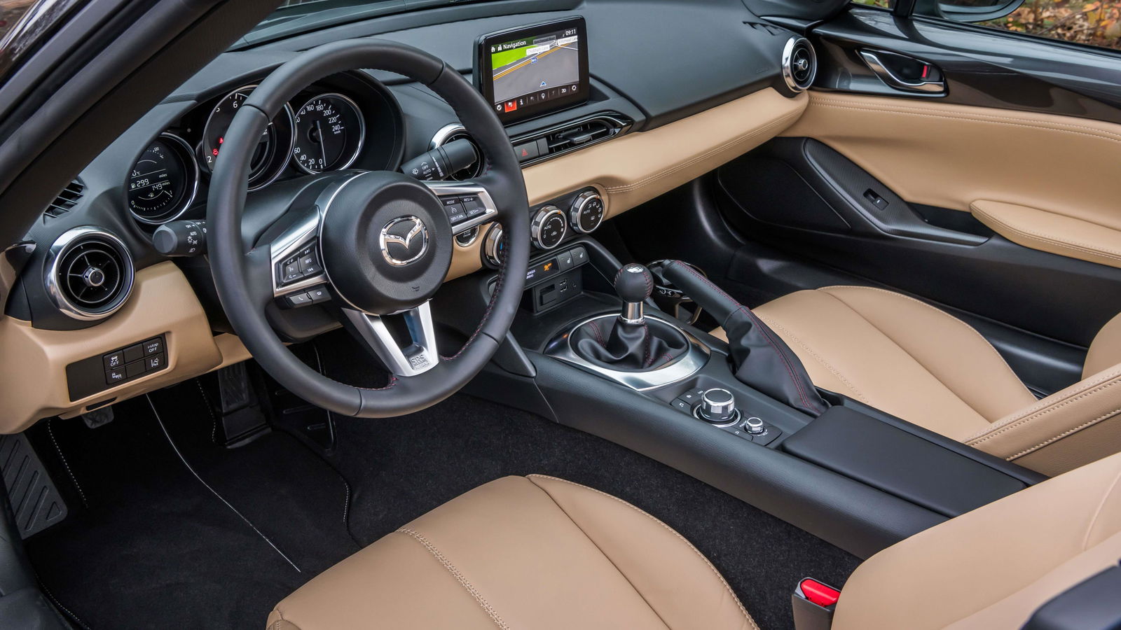 The Mazda MX-5 Z-Sport Wants To Woo You With A Fancy Roof And BBS Wheels