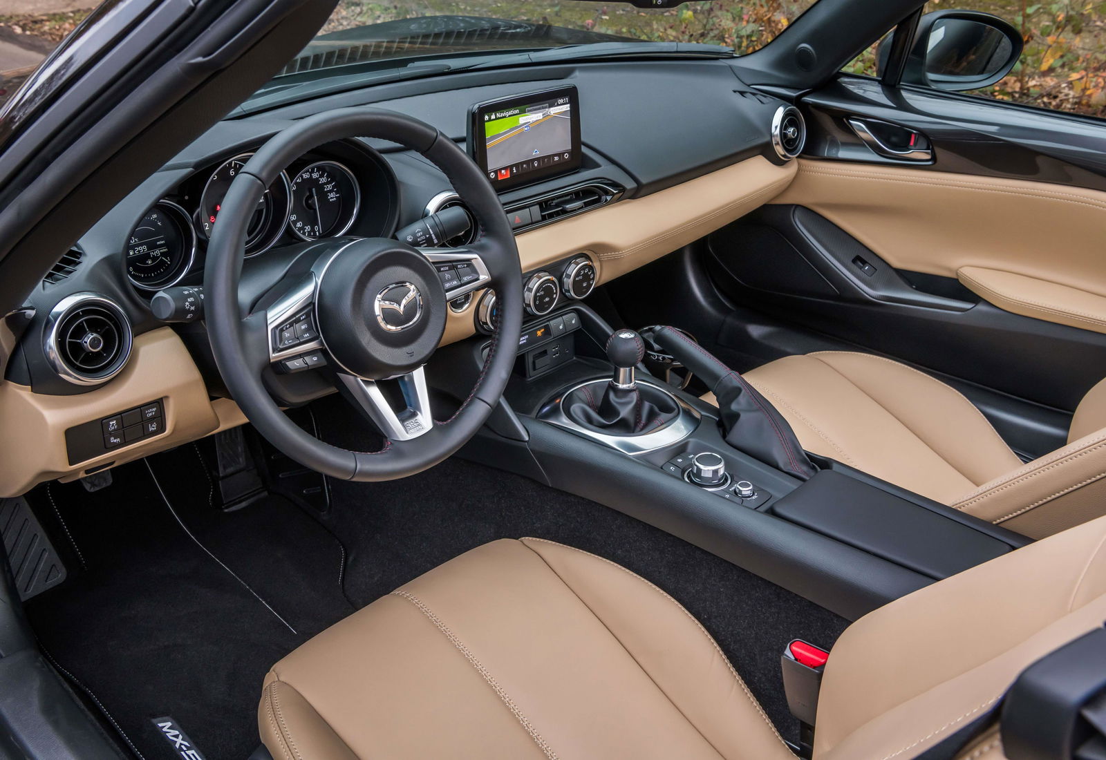 Over-The-Shoulder Footage Of Koenigsegg's 284mph Run Is A Thrill To Watch