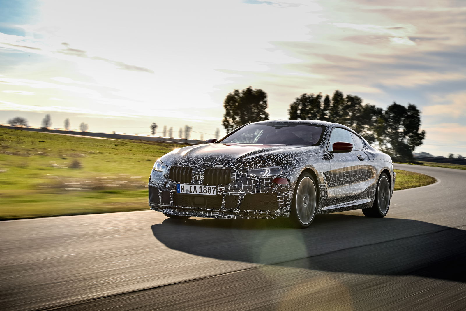 Fill Your Ears With The Throaty V8 Roar Of The New BMW 8-Series