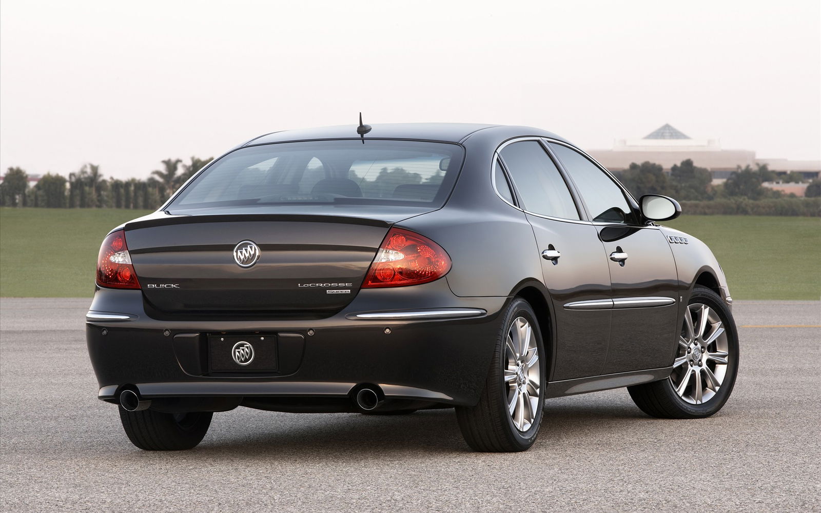 8 Cars With Front-Mounted Transverse V8 Engines