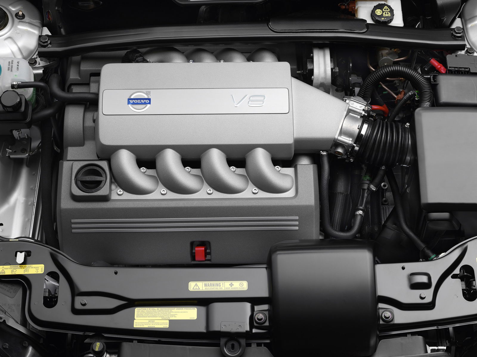 8 Cars With Front-Mounted Transverse V8 Engines
