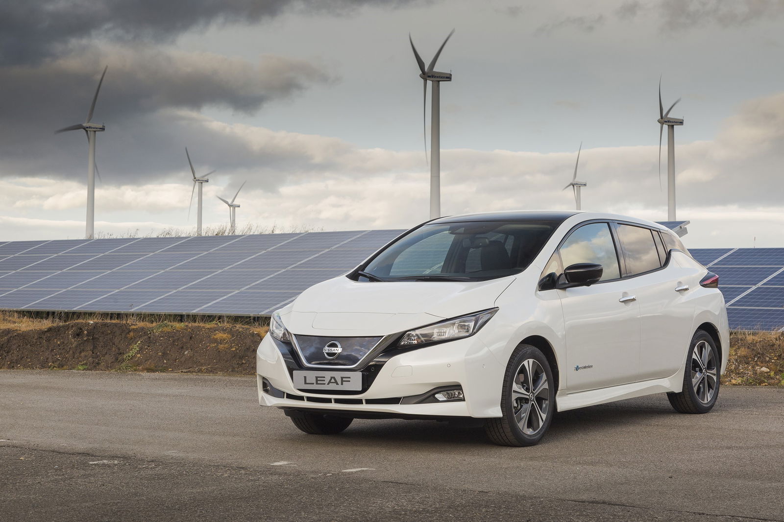 The New Nissan Leaf Still Isn't Cheap, But It's Much Better Value
