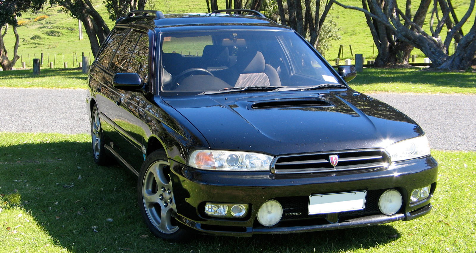 Source: https://en.wikipedia.org/wiki/Subaru_Legacy_(second_generation)#/media/File:GTB-Limited.JPG