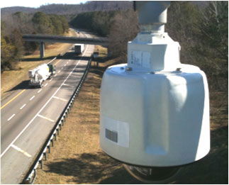 Part of the new fog detection and warning system along Interstate 75. (Image source: U.S. Department of Transportation)