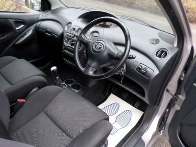 Someone Please Buy This £990 Toyota Yaris T-Sport Before We Do