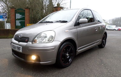 Someone Please Buy This £990 Toyota Yaris T-Sport Before We Do