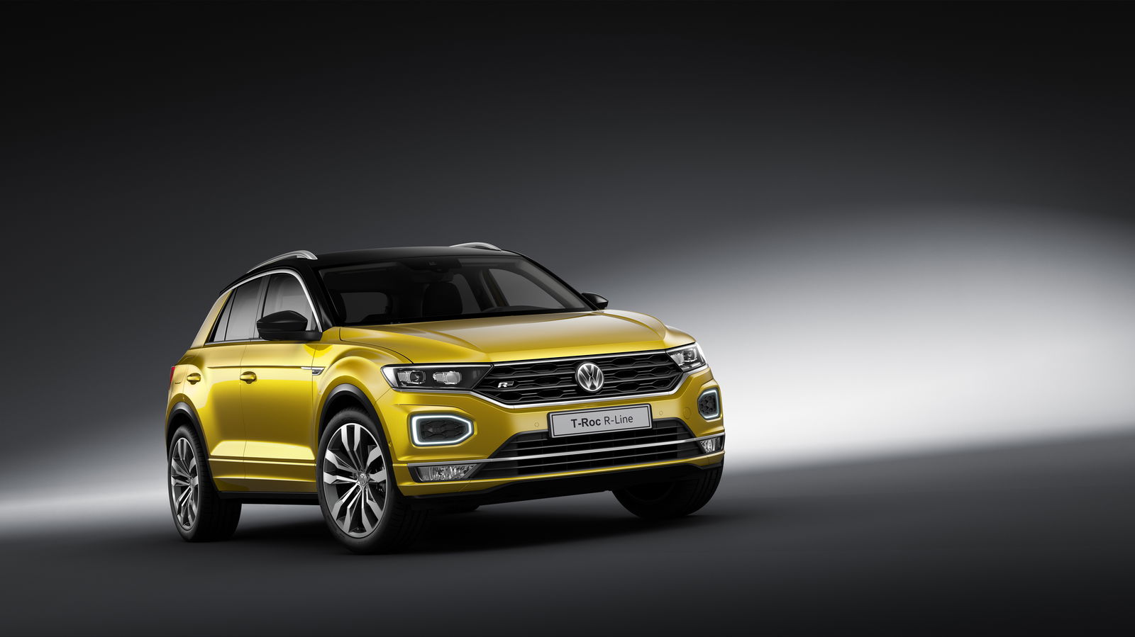 FCA's Design Boss Heroically Intervened At An Accident Scene, Using A Jeep