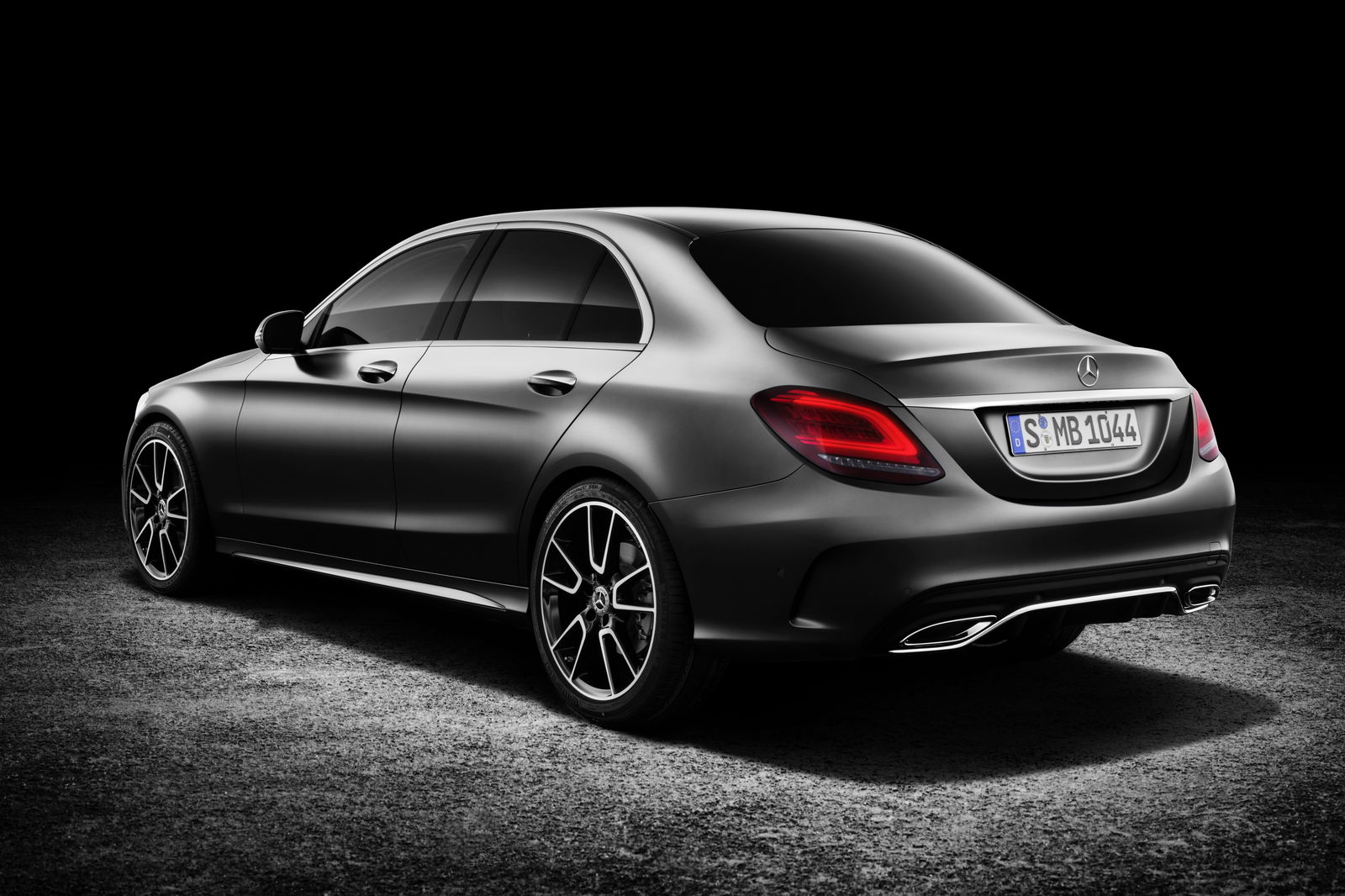 The Facelifted Mercedes C-Class Has A Space-Age Options List